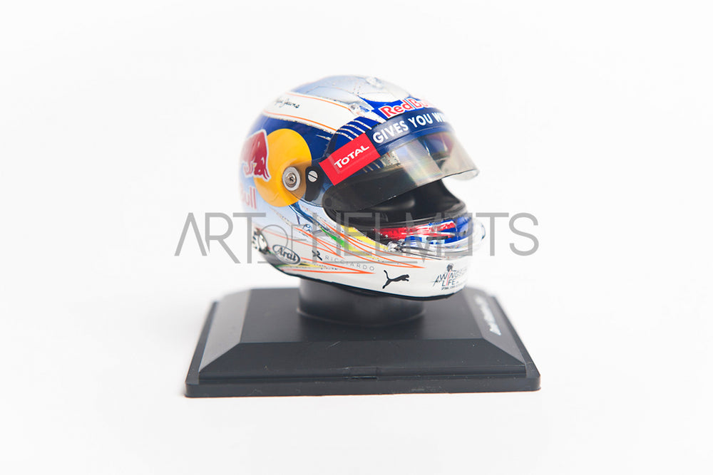 Daniel Ricciardo 2016 Mini 1:5 Scale Replica Helmet – Art of Helmets